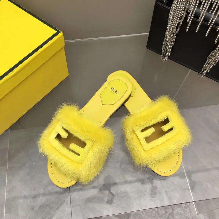 Fendi Shoe 